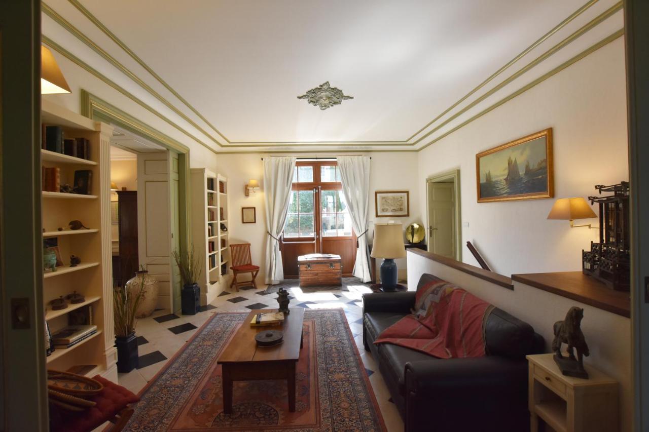 Château De Laroche Bed & Breakfast Vianne Ngoại thất bức ảnh